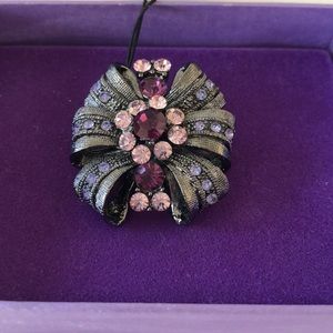 Buckingham brooch new old stock with original box